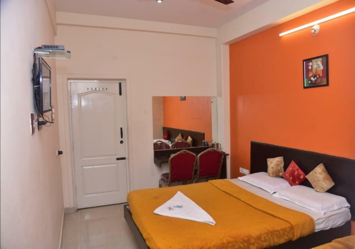 Raj Residency Hotel Mysore Buitenkant foto